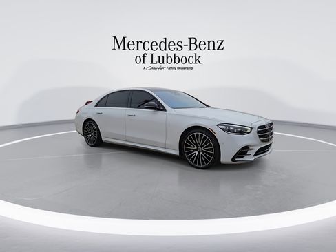 Used 2024 Mercedes-Benz S 580 4MATIC Sedan image 2