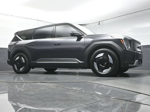 Used 2026 Kia EV9 Light RWD image 36