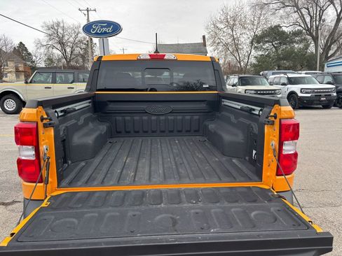 Used 2023 Ford Maverick Lariat w/ Lariat Luxury Package image 9