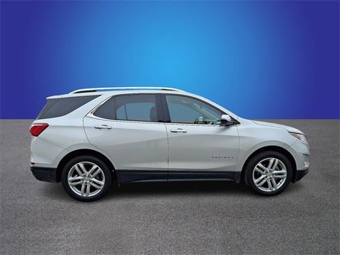 Used 2019 Chevrolet Equinox Premier image 4