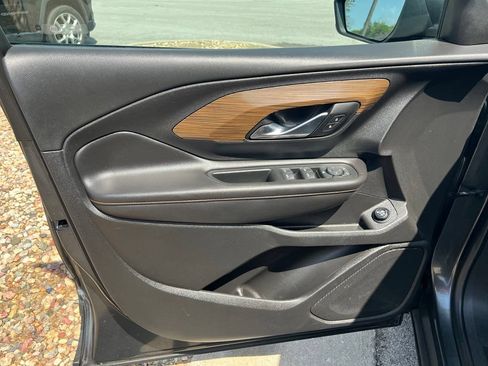 Used 2019 GMC Terrain SLE w/ Driver Convenience Package AWD/4WD image 16