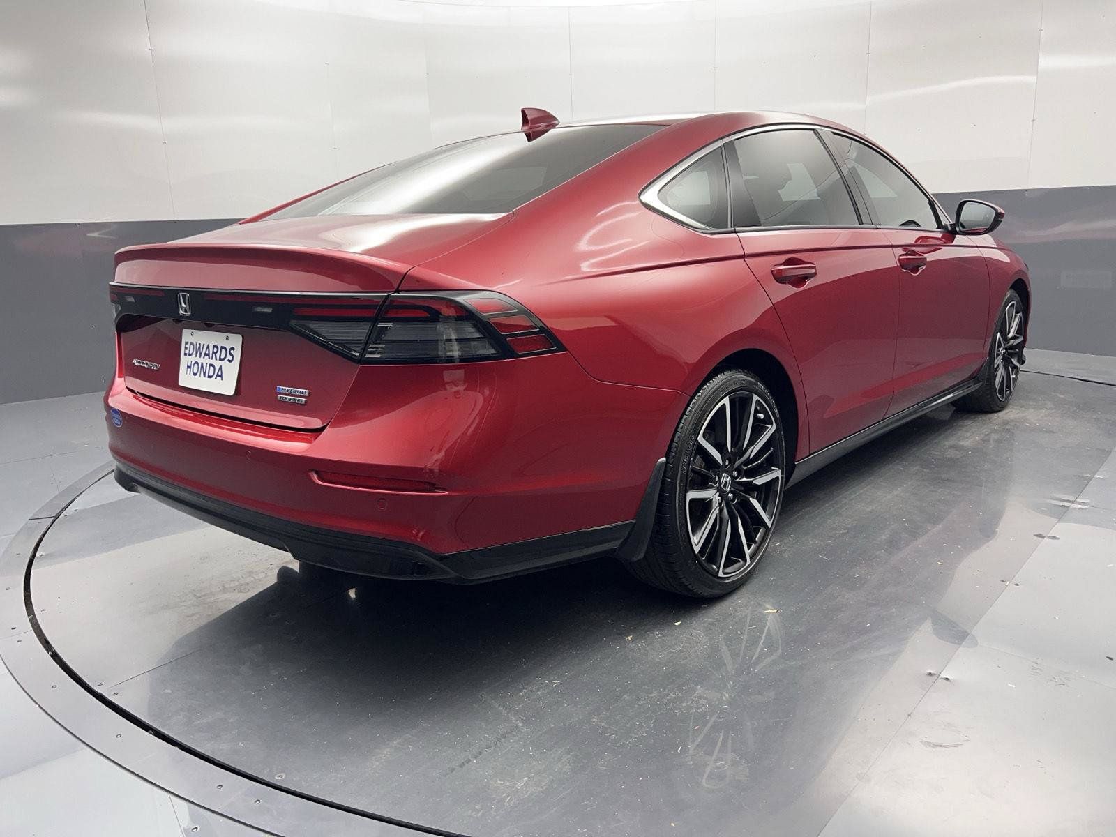 Used 2024 Honda Accord Touring image 32