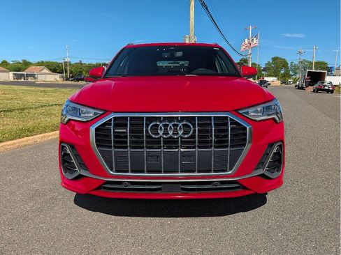 Used 2024 Audi Q3 2.0T Premium AWD/4WD image 2