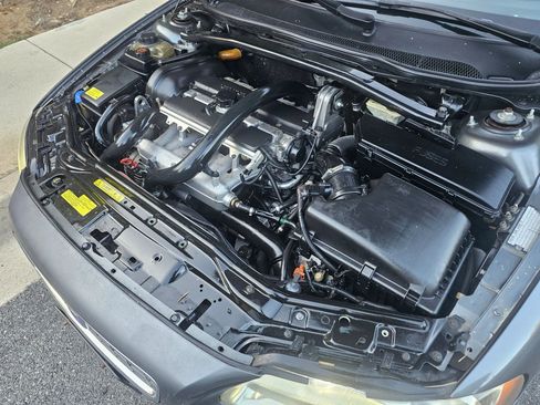 Used 2005 Volvo S60 2.5T image 43