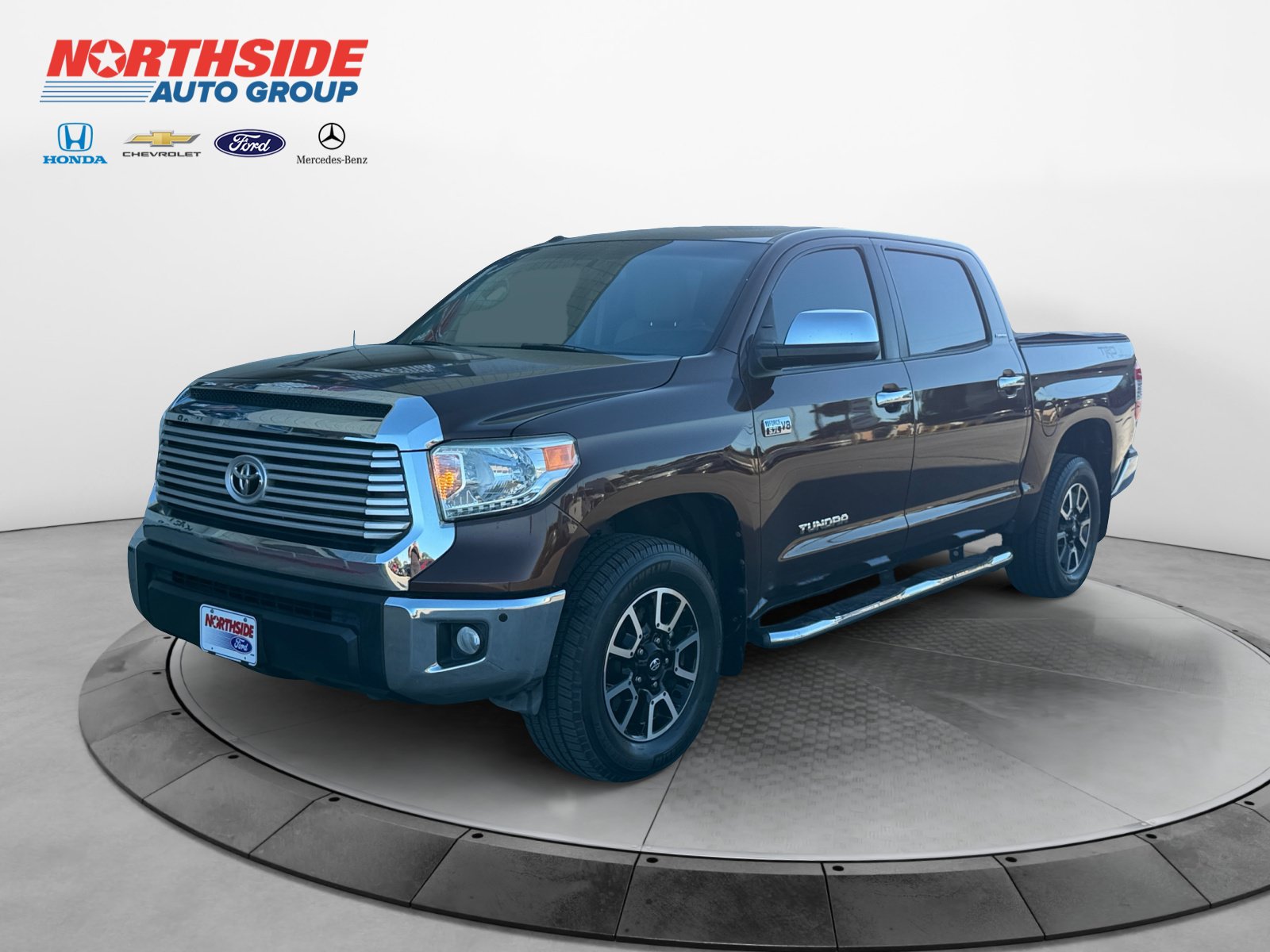 Used 2014 Toyota Tundra Limited w/ Limited Premium Package AWD/4WD image 3