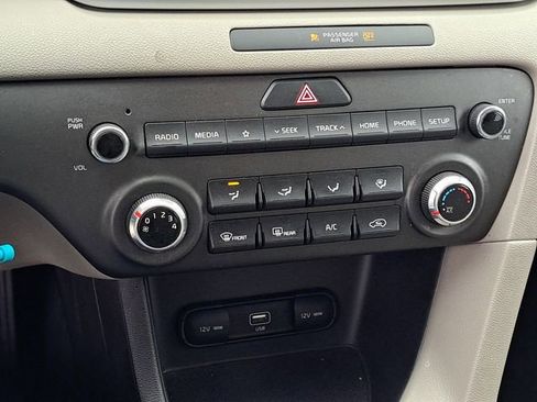 Used 2022 Kia Sportage LX image 13
