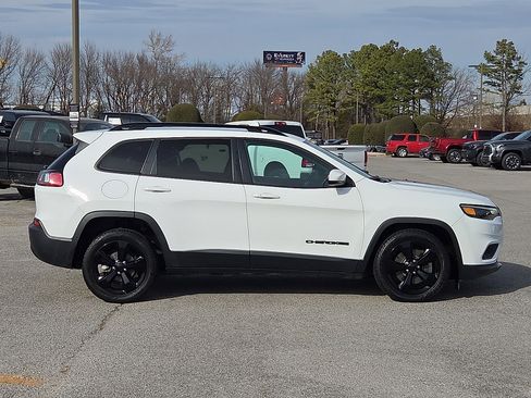 Used 2020 Jeep Cherokee Altitude image 6