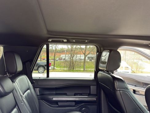 Used 2021 Ford Expedition XLT image 33