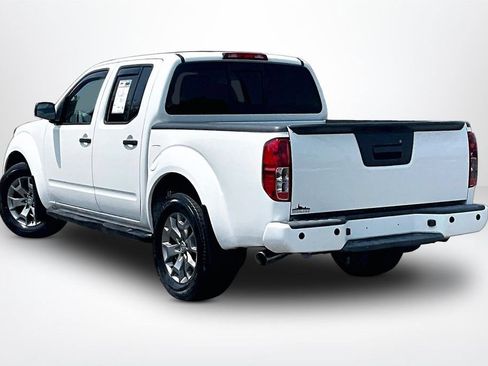 Used 2020 Nissan Frontier SV RWD image 5
