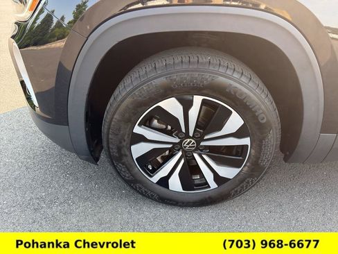 Used 2024 Volkswagen Atlas SE AWD/4WD image 29
