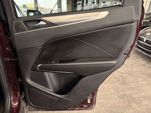 Used 2019 Lincoln MKC Premiere image 31