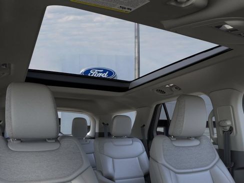 New 2026 Ford Explorer Active w/ Active Comfort Package AWD/4WD image 22