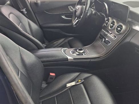 Used 2020 Mercedes-Benz C 300 Sedan image 4