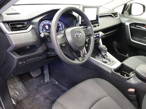 Certified 2023 Toyota RAV4 XLE w/ Convenience Package image 11