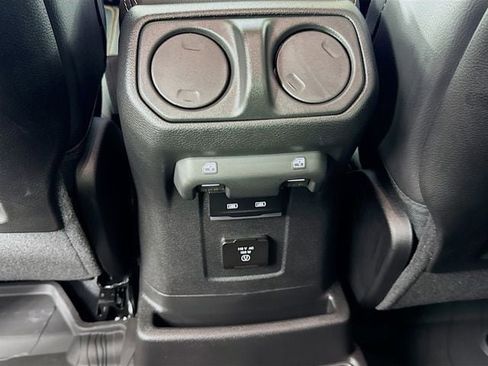New 2026 Jeep Wrangler Unlimited Sahara AWD/4WD image 30
