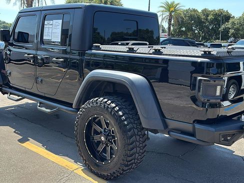 Used 2020 Jeep Gladiator Rubicon AWD/4WD image 5