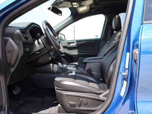 Used 2023 Ford Escape ST-Line Elite image 10