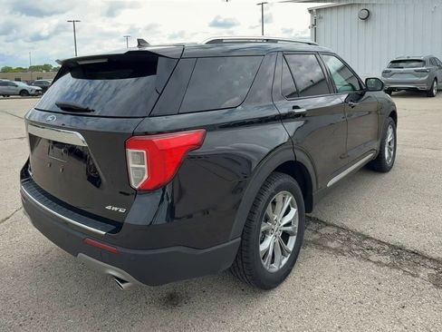 Used 2023 Ford Explorer Limited image 8
