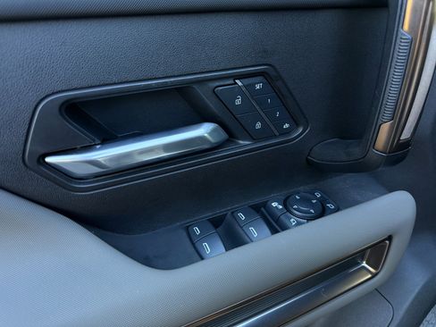 Used 2025 GMC Hummer EV 2X w/ Extreme Off-Road Package image 43