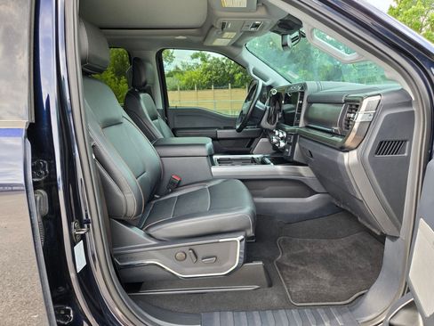 Used 2023 Ford F250 Lariat w/ Lariat Ultimate Package AWD/4WD image 28
