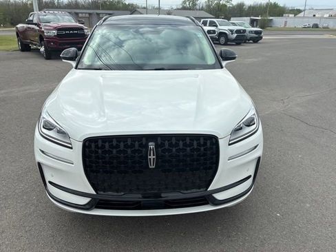 Used 2023 Lincoln Corsair Reserve w/ Equipment Group 201A AWD/4WD image 8