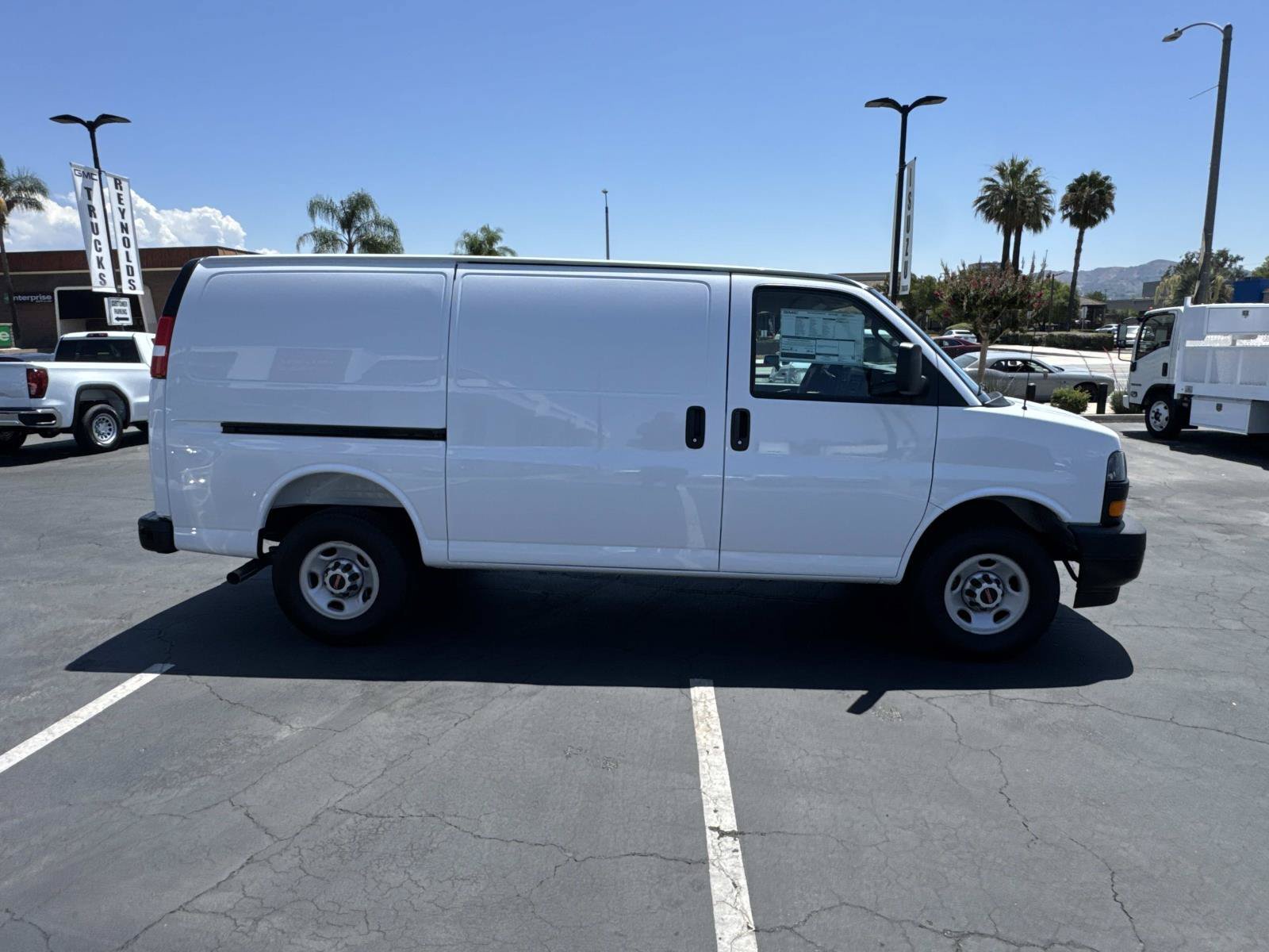 New 2026 GMC Savana 2500 w/ Driver Convenience Package RWD image 4