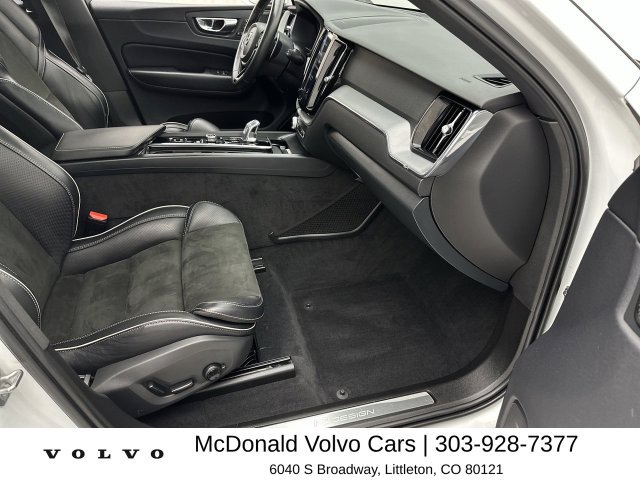 Used 2019 Volvo XC60 T8 R-Design w/ Advanced Package AWD/4WD image 25