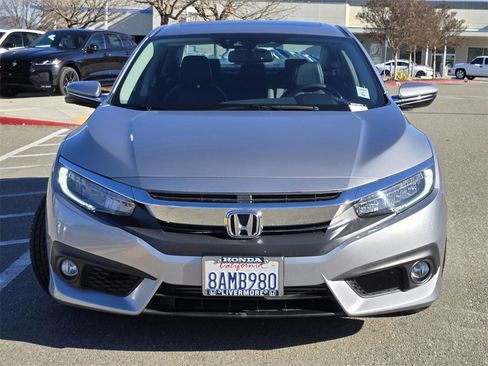 Used 2017 Honda Civic Touring image 2