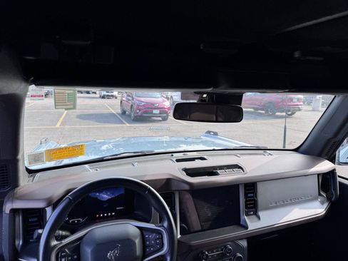 Used 2023 Ford Bronco Outer Banks AWD/4WD image 9