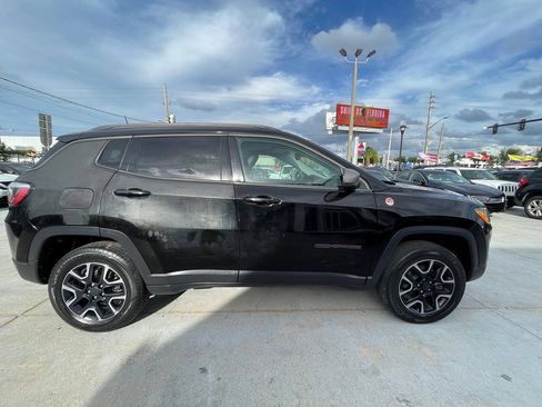 Used 2019 Jeep Compass Trailhawk w/ Cold Weather Group AWD/4WD image 14
