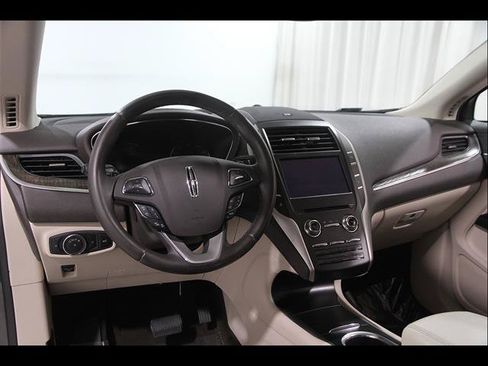 Used 2019 Lincoln MKC Reserve AWD/4WD image 7