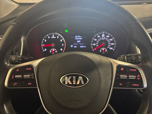 Used 2020 Kia Sorento S FWD image 13