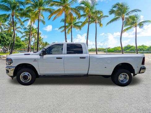 New 2026 RAM 3500 Tradesman AWD/4WD image 7
