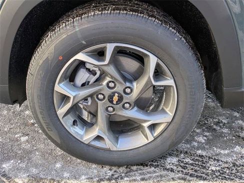 New 2026 Chevrolet Trax LT w/ Driver Confidence Package image 30