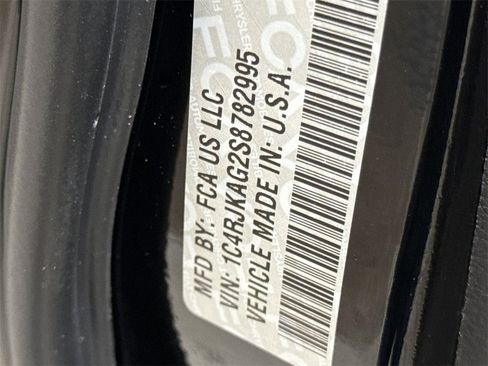 New 2025 Jeep Grand Cherokee L Laredo image 26