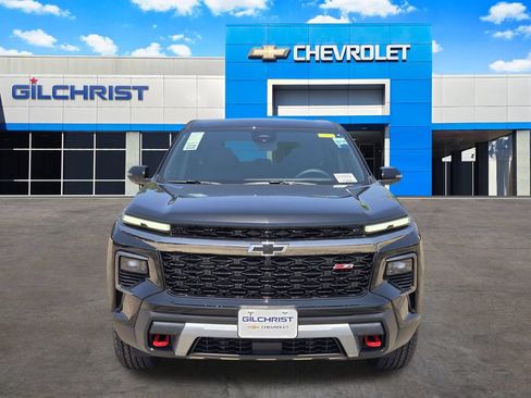 New 2026 Chevrolet Traverse Z71 w/ Driver Confidence Package AWD/4WD image 2