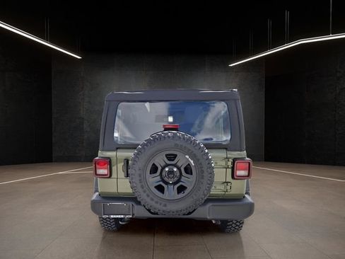 Used 2026 Jeep Wrangler Sport AWD/4WD image 6