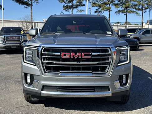 Used 2024 GMC Yukon SLT image 3