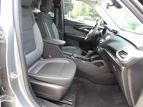 Certified 2023 Chevrolet TrailBlazer LT FWD image 38
