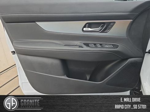 New 2025 Nissan Murano SL w/ Cargo Package AWD/4WD image 10