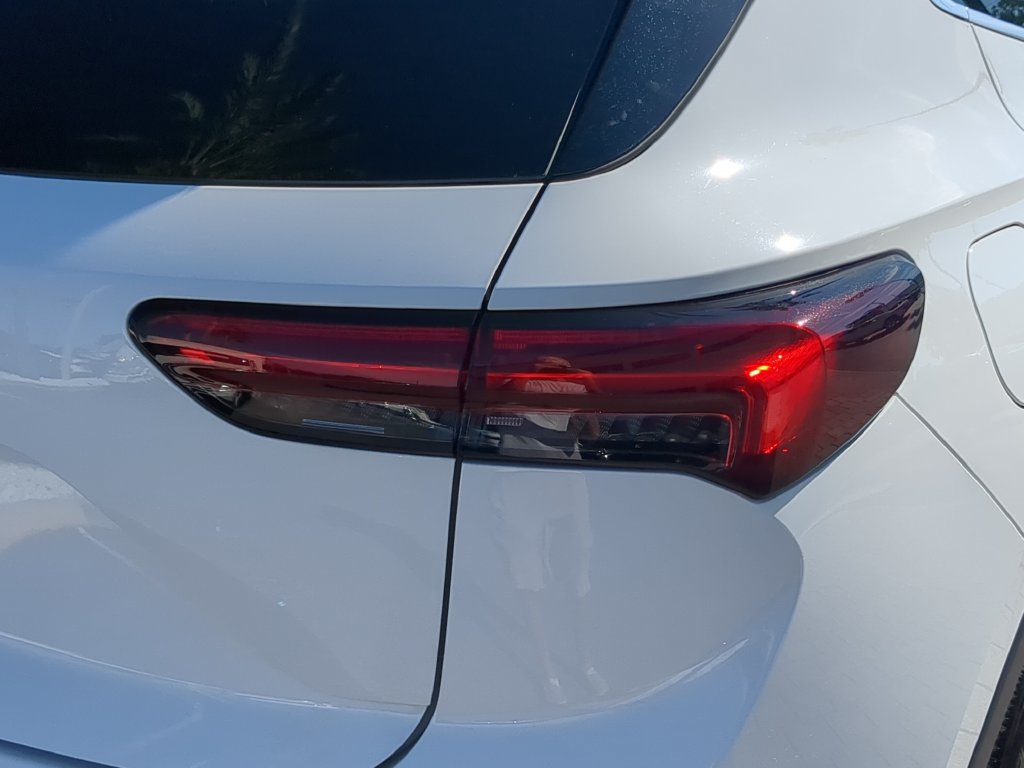 Used 2023 Buick Envision Preferred FWD image 7