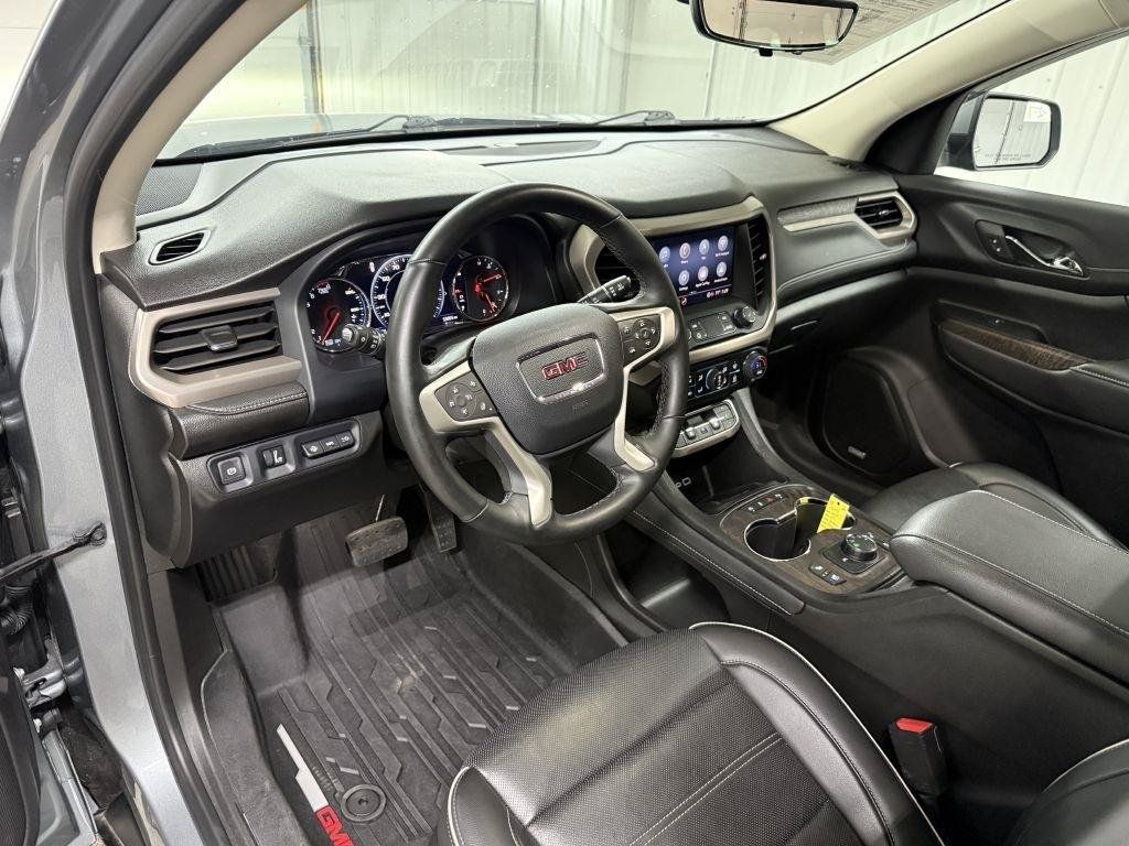 Used 2023 GMC Acadia Denali w/ Denali Ultimate Package AWD/4WD image 15