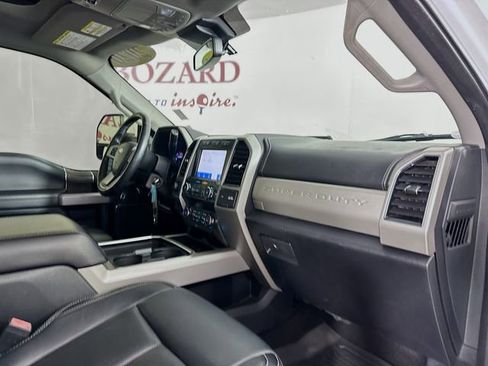 Used 2020 Ford F350 Lariat w/ Chrome Package image 33