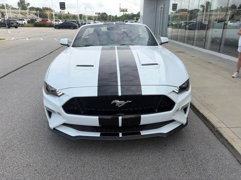 Used 2021 Ford Mustang GT Premium w/ Equipment Group 401A RWD image 2