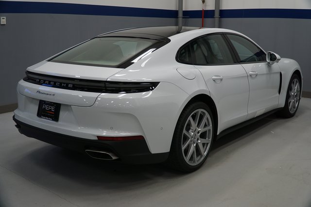 New 2026 Porsche Panamera 4 AWD/4WD image 10