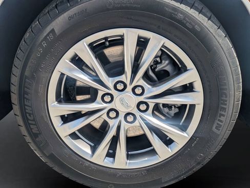 Used 2022 Cadillac XT5 Premium Luxury w/ Technology Package FWD image 11
