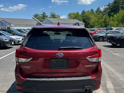 Used 2023 Subaru Forester Limited AWD/4WD image 6