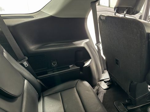 Used 2021 Ford Explorer Limited w/ Equipment Group 301A image 45