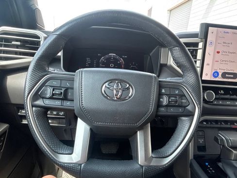 Used 2025 Toyota Tundra Limited AWD/4WD image 25