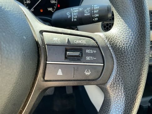 Used 2023 Honda HR-V LX image 21